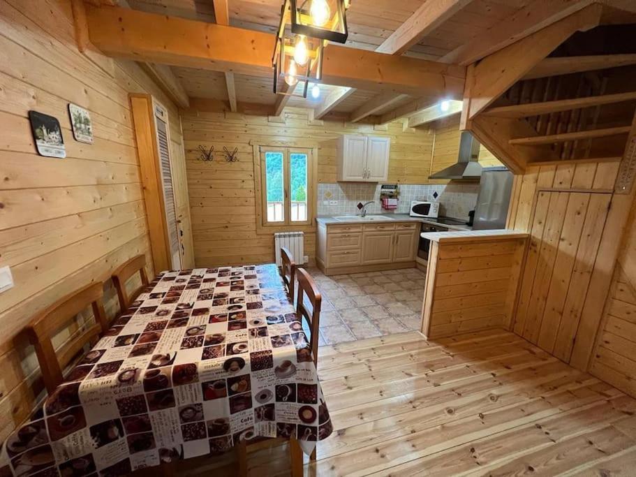 Chalet 6B Dans Les Pyrenees Proche D'Andorre LʼHospitalet-près-lʼAndorre Zewnętrze zdjęcie